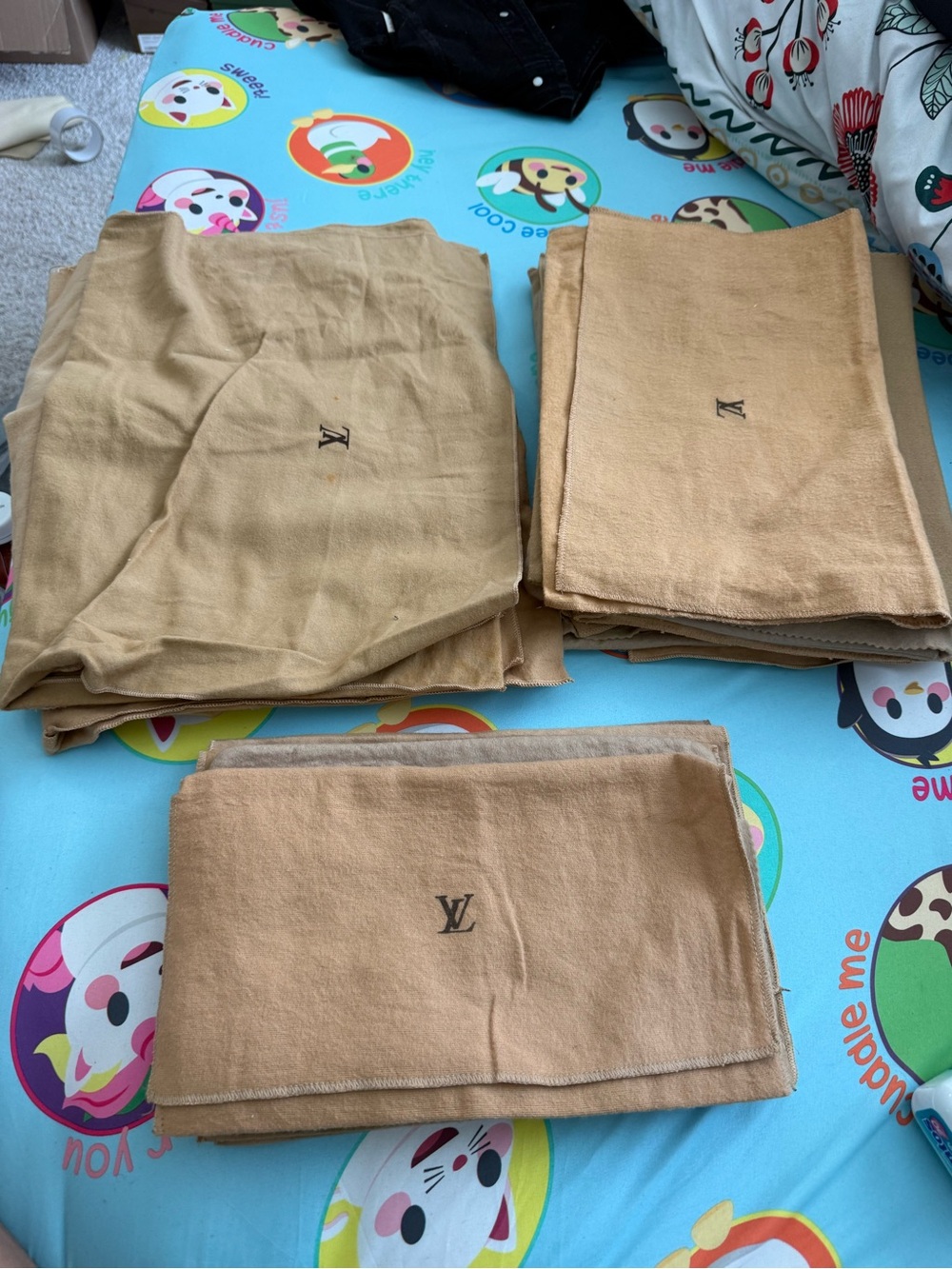 Louis Vuitton dust bags bundle 30 pieces